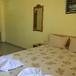 Guest Nia Elis Πανσιόν Kiten (Burgas)