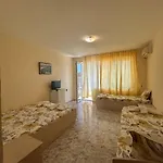 Πανσιόν Guest Nia Elis Kiten (Burgas)