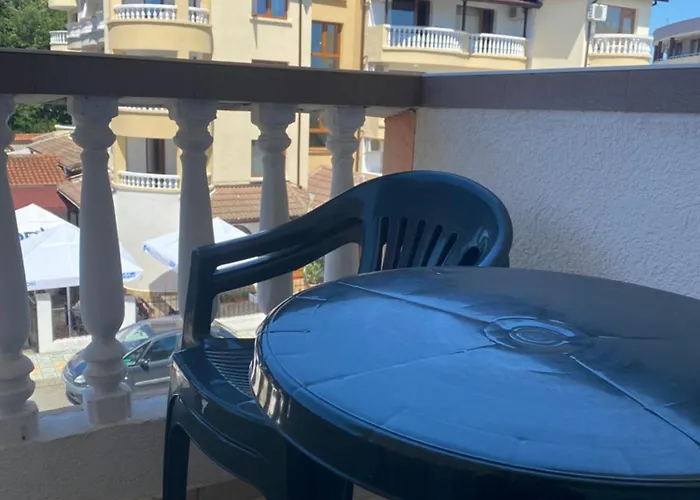 Gasthuis Guest Nia Elis